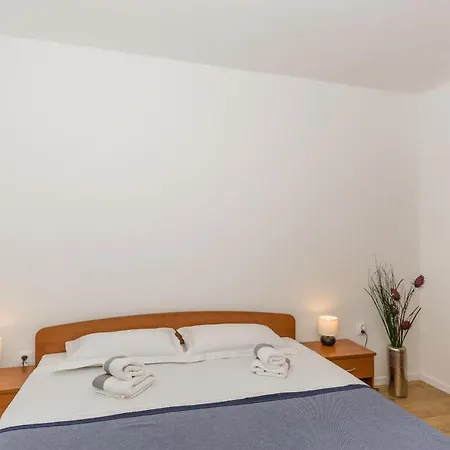 Apartamento And Mira Crikvenica